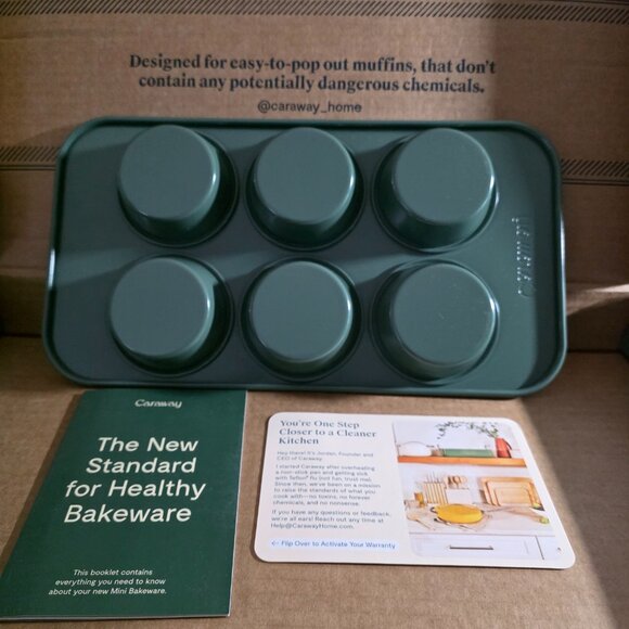 Caraway 6 cup Muffin Pan in Sage Green New in Box - Picture 5 of 5